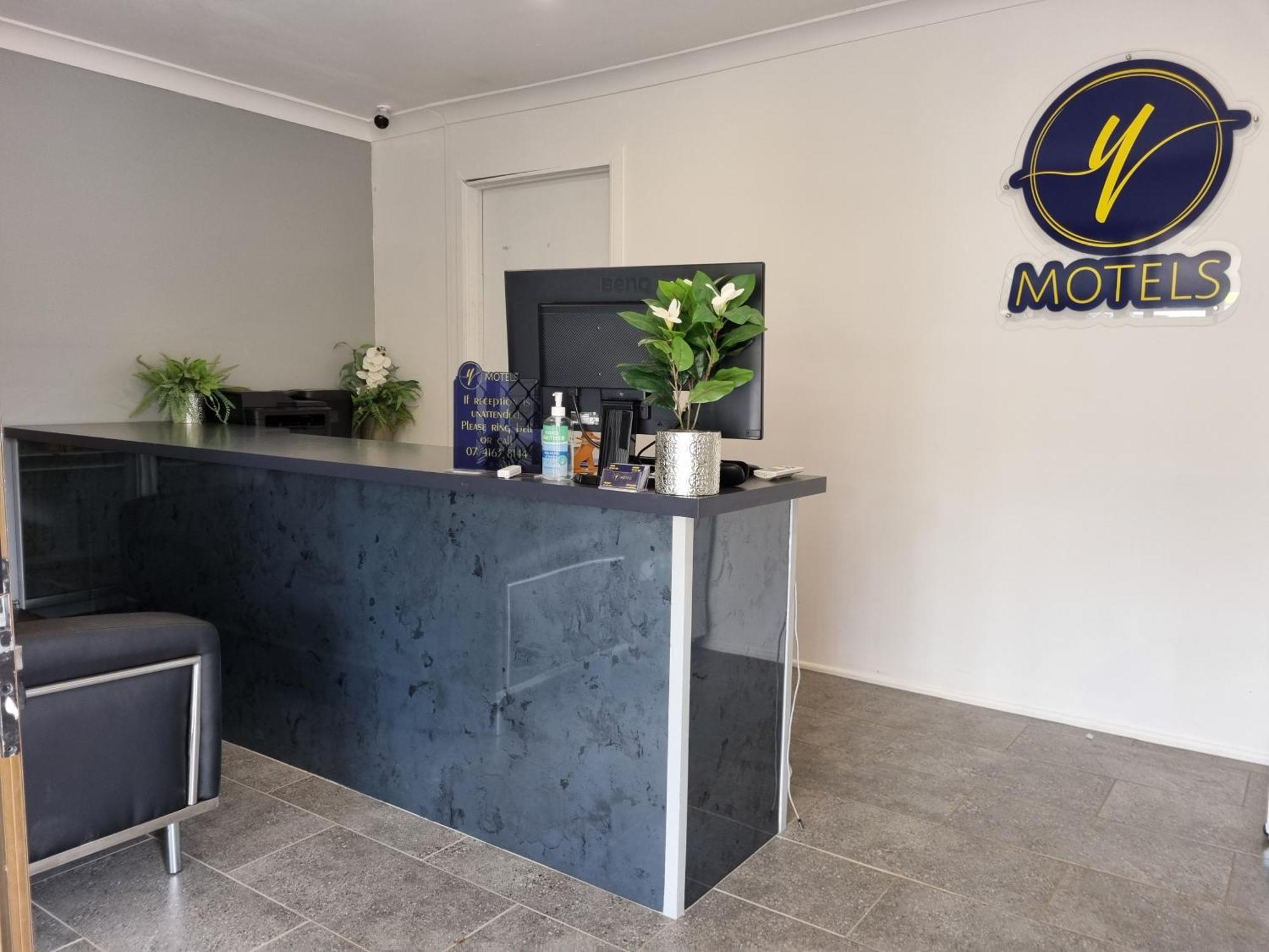 Y Motels Yarraman Bagian luar foto