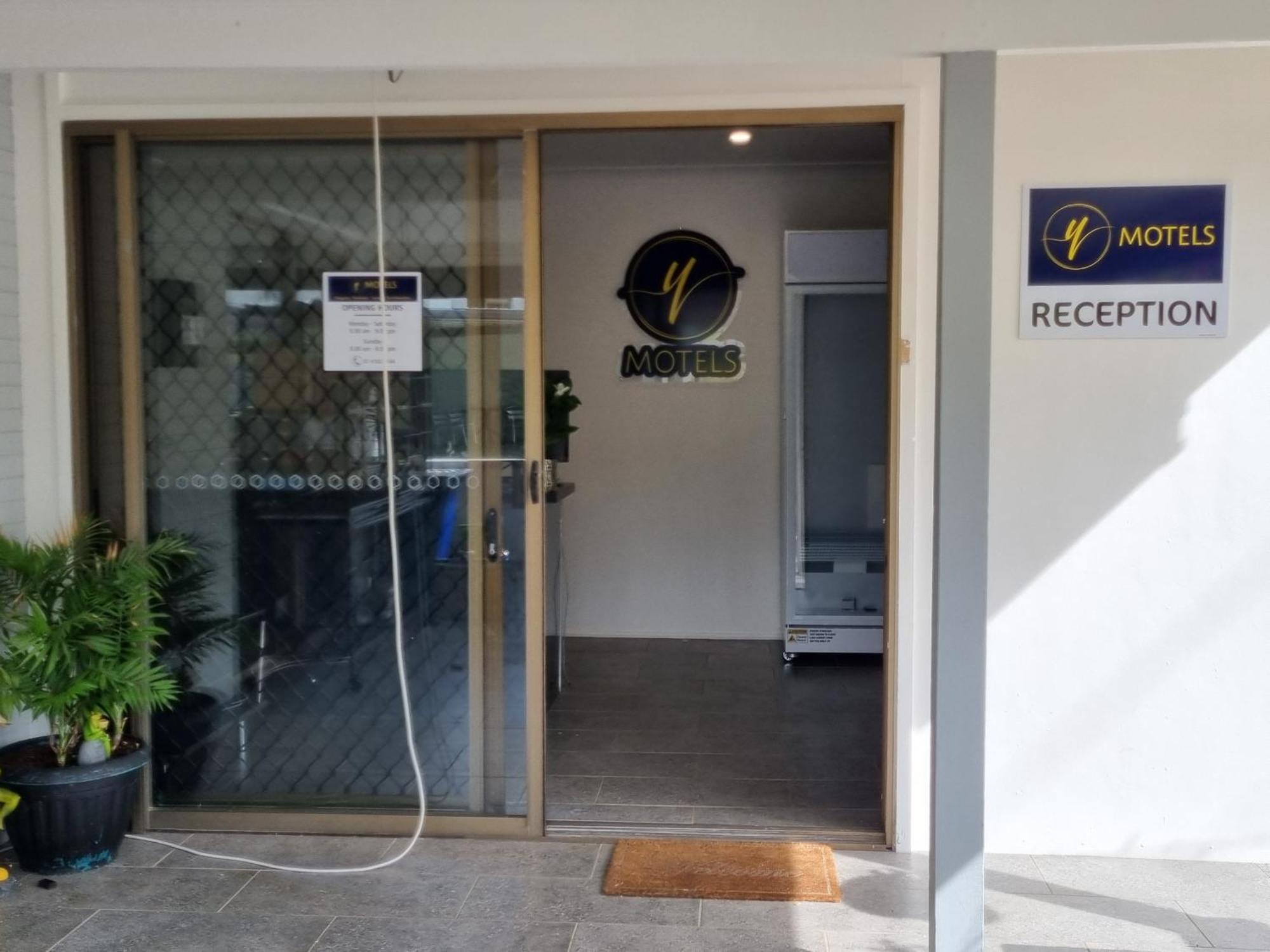 Y Motels Yarraman Bagian luar foto