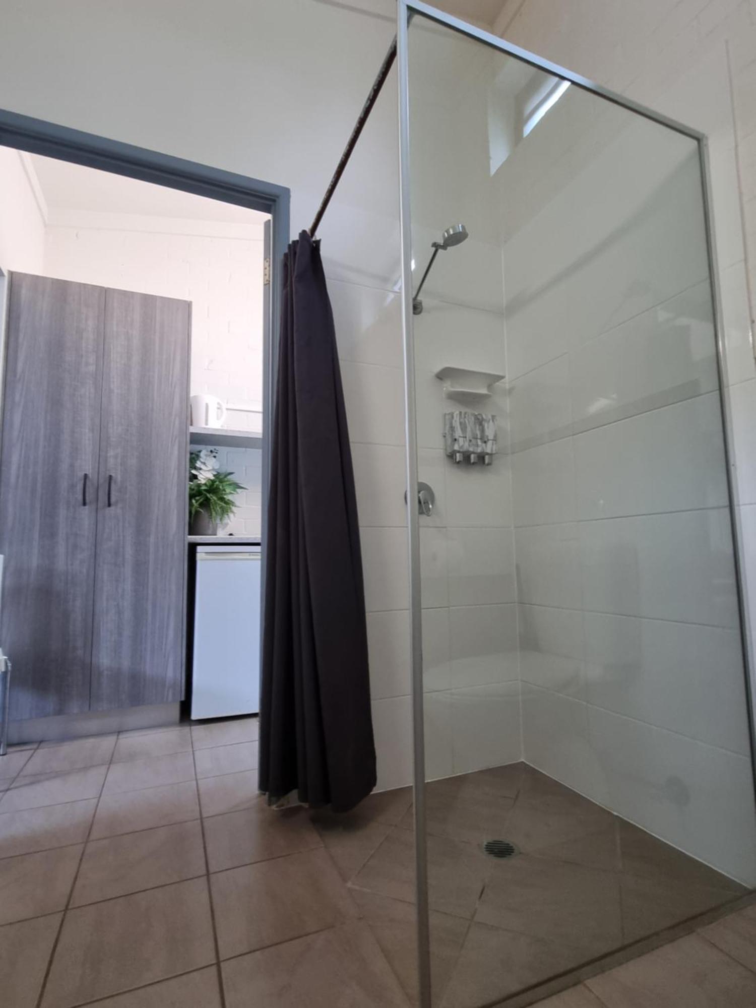 Y Motels Yarraman Bagian luar foto