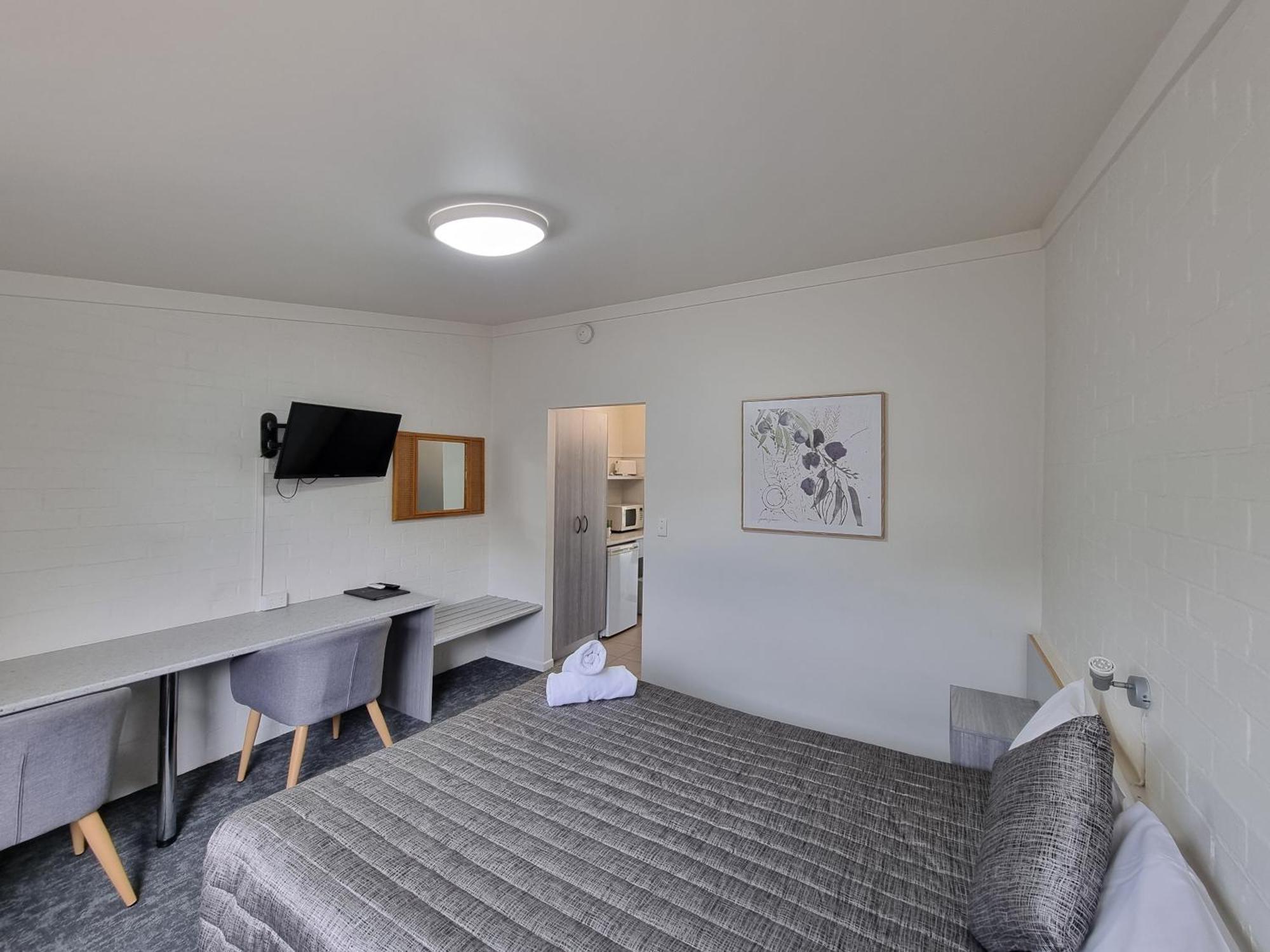 Y Motels Yarraman Bagian luar foto